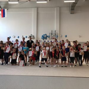 Спортсмены школы акробатики "Фанспорт" отделение Химки.